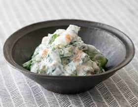 叩ききゅうりの梅肉ヨーグルト和え