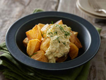 揚げ焼きポテトヨーグルトタルタルかけ